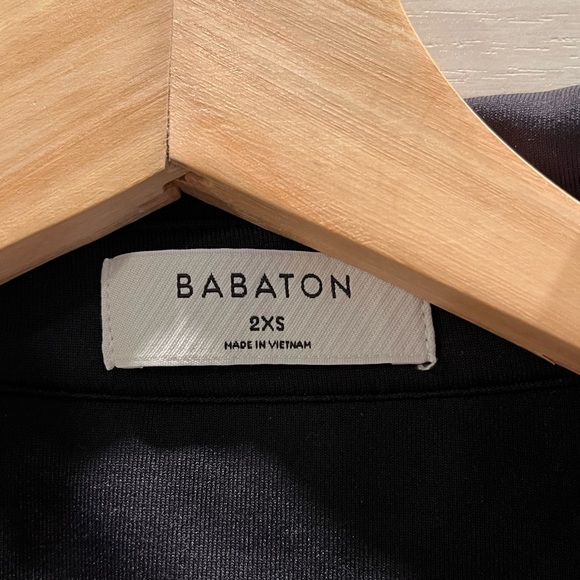 Aritzia Babaton Contour Polo Half Sleeve - Picture 2 of 3